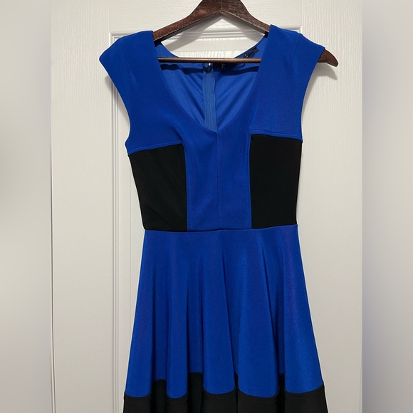 GUESS Black and Blue Dress - Picture 1 of 3